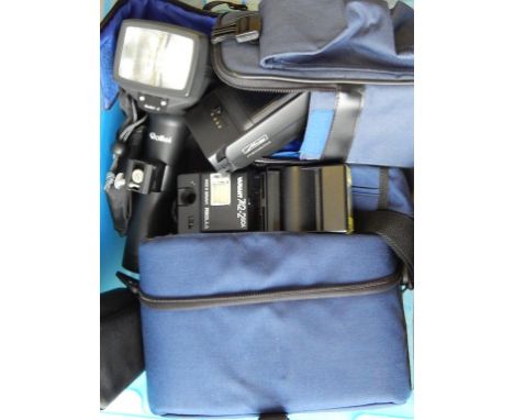 CAMERA ACCESSORIES ROLLEI FLASH GUN +2, VARIANT 742.2 SCA FLASH GUN, VARIANT 740.2 FLASH GUN, METZ MECABLITZ FLASH GUN