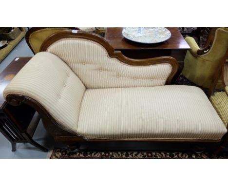 Victorian Mahogany Framed Chaise Longe, with a scroll- shaped back and side arm, on 4 turned feet, red and white stripped fab