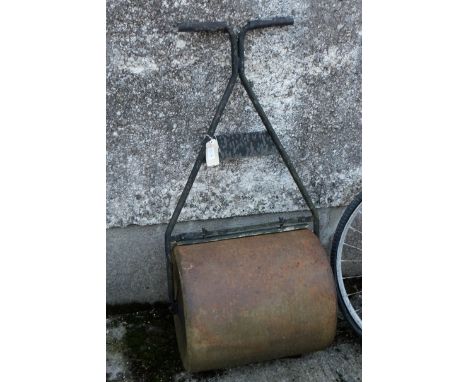 Steel Garden Roller, with metal handle 18”w