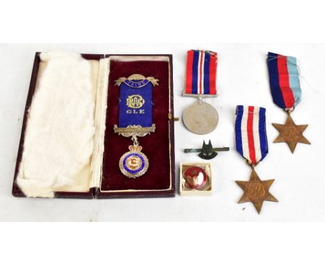 A WWII medal trio comprising War Medal, 1939-1945, and France and Germany Stars, also an ROAB hallmarked silver enamelled jew