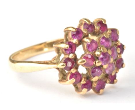 A 9ct yellow gold floral dress ring, size N 1/2, approx 3.1g.