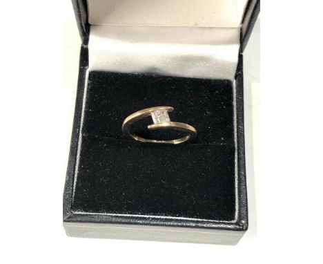 9ct gold diamond ring size k-l weight 1.7g 
