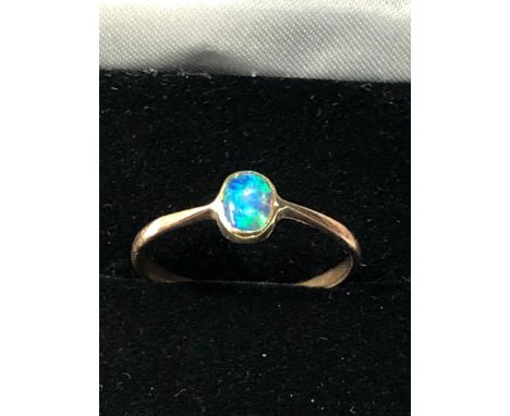 Antique 9ct gold opal ring 