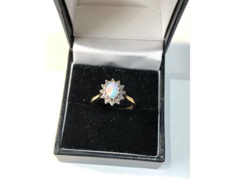 18ct Antique opal diamond halo ring 3.7g 