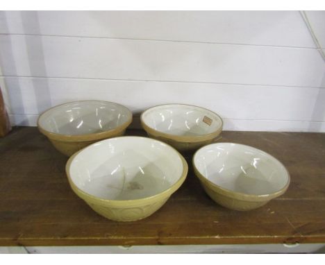 4 Vintage ceramic mixing bowls including Mason Cash 