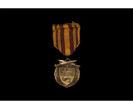 20th century AD. Obv: arms of Dunkirk with crossed swords over. Rev: ancient oil lamp above DUNKERQUE 1940 inscription in two