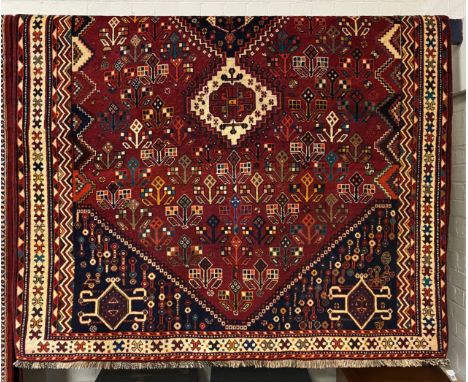 FINE SOUTH WEST PERSIAN QASHQAI CARPET - 280 X 180 CMS