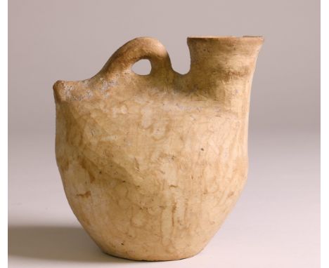 South Italy, Askos, earthenware wine pitcher, 4th-3rd century BC. Private Dutch collection. h. 14,5 cm. [1]