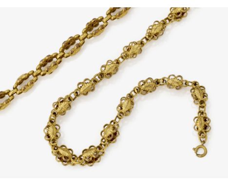 Kette

Wohl England, um 1840

Metall, vergoldet. L. ca. 82,7 cm.

Provenienz: ehemals Sammlung K. Messner, München