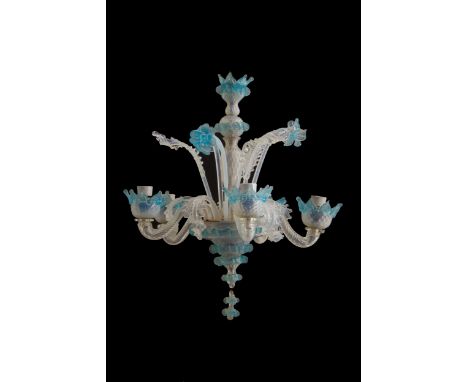 Five-light chandelier in Murano glass with blue finishes. Early 20th century. Small defects.&nbsp; 50x46 cm approx. Lampadari