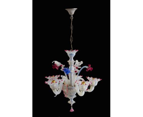 Five-light chandelier in Murano milk glass with pink finishes. Early 20th century. Defects and breakages.&nbsp; 50x46 cm appr