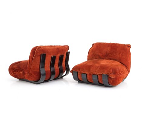 LUCIANO FRIGERIO (Desio 1928-Sanremo 1999). Pair of Gran Visir model armchairs in lacquered wood and chamois leather. FRIGERI