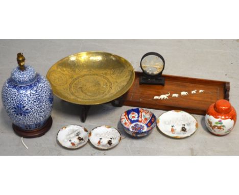 An Oriental collectors' lot comprising twin-handled inlaid rectangular rosewood tray, a Chinese shallow brass bowl with carve