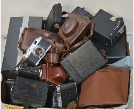 A quantity of cameras to include a Comet S, an AGFA Billy, a Pax Ruby and a Yashica Super 8 30TTL movie camera.