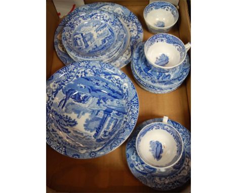 A collection of assorted Copeland Spode Italian pattern table wares to include teacups and saucers etc