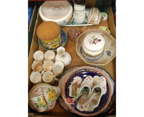 A box of miscellaneous china to include a Spode Sumatra pattern octagonal bowl, Wedgwood blue jasper wares, Poole pottery bow