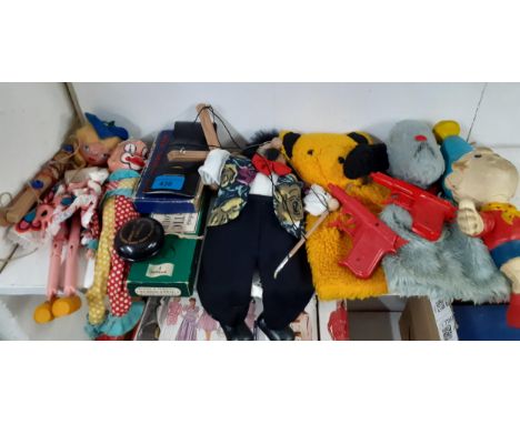 Vintage toys to include Pelham puppets, Sooty and Sweep, a 1975 Bendy, Noddy, Yoyo and others Location: RWM 