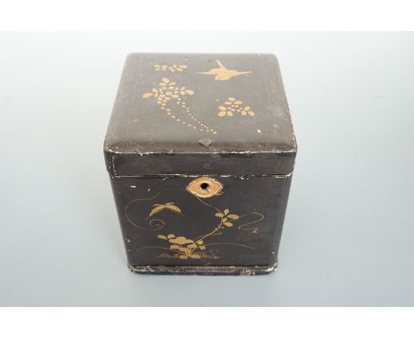 A Meiji Japanese lacquered caddy