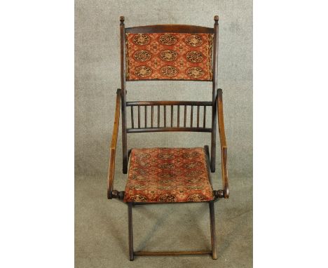 Folding chair, late 19th century beech and tapestry. 