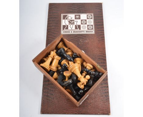 Boxwood and ebony 1950s chess set and a board, height of King 8cm.
