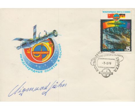 Sojus 31 Space Cover Signed Sigmund Werner Paul Jahn (1937-) German pilot cosmonaut. Flew on Salyut 6 EP-4. First German astr