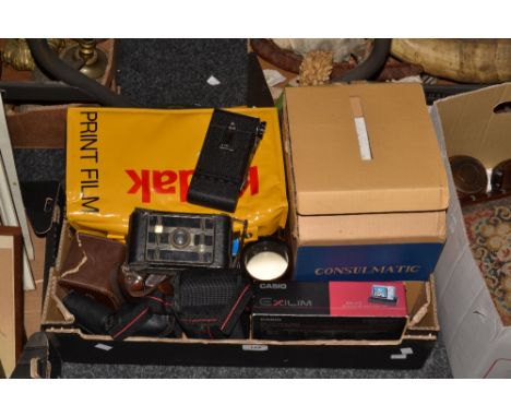Cameras - a Jiffy Kodak, Six-20; a Kershaw Eight-20 Penguin; a Prontor 500 LK camer, cased; a Halina-Prefect camera, cased; a