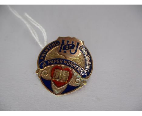 9ct Gold and Enamel Badge for The NU of Printing, Bookbinding and Paper Workers, 6.4g 