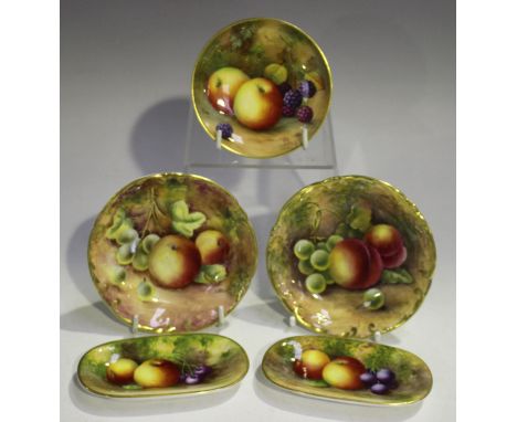 A small group of Royal Worcester porcelain, comprising a circular dish, circa 1937, painted by Albert Shuck, signed, with app