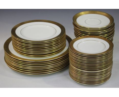 A Wedgwood Ascot pattern part dinner service, comprising nine dinner plates, eleven dessert plates, twenty-four tea plates, t