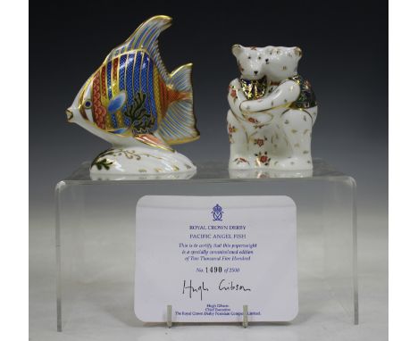 A Royal Crown Derby limited edition Pacific Angel Fish paperweight, No. 1490 of 2500, with gold stopper and certificate, toge