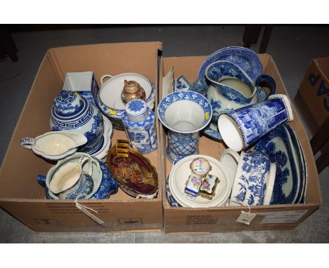 Blue and white ceramics, to include: Ringtons ware; a Carlton ware Rouge Royal gilders dish; and a Royal Albert 'Old Country 