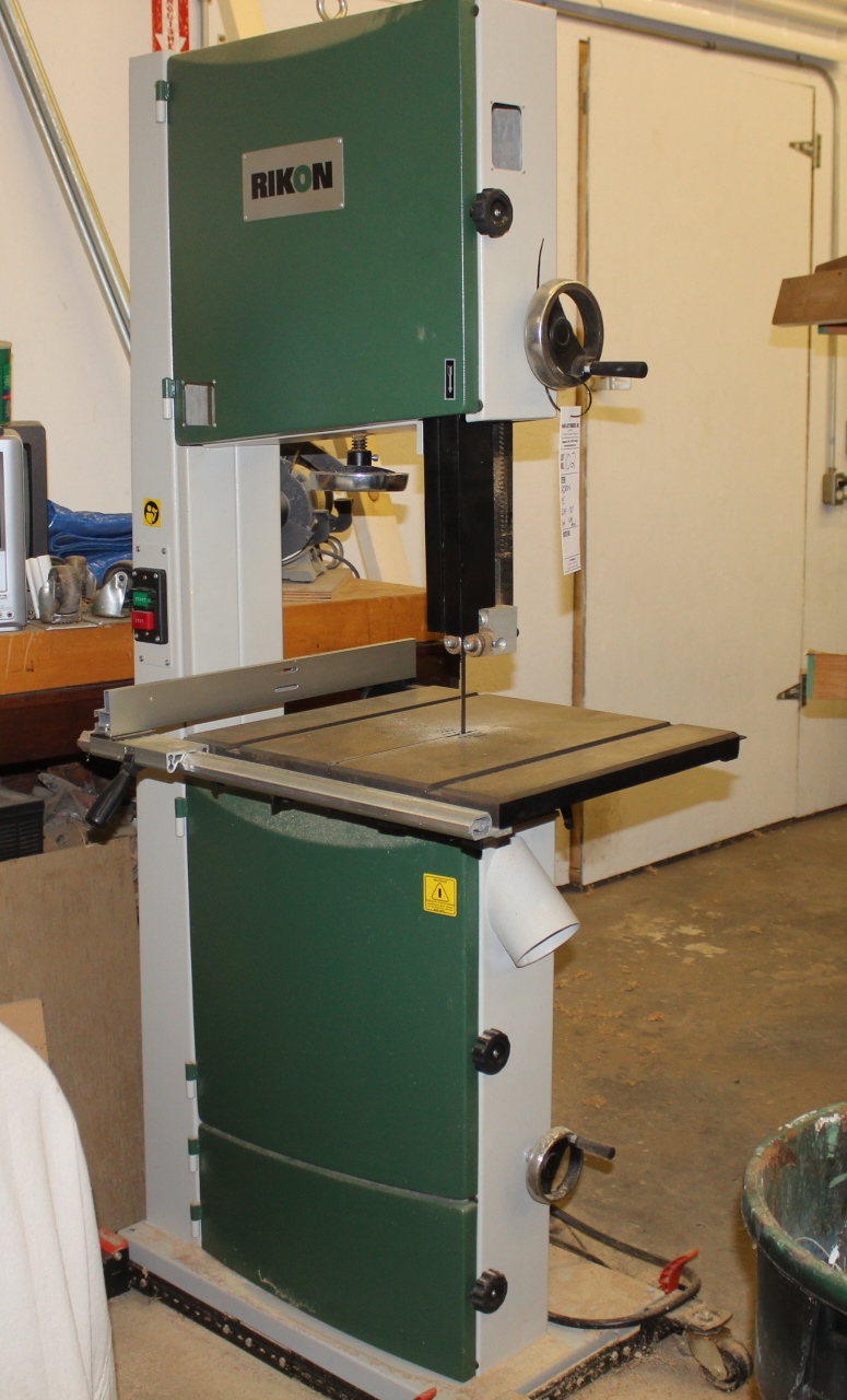 Rikon 18" Band Saw model 10-340, 2hp/single phase, 142", Like new