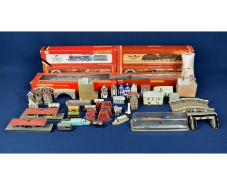 HORNBY six boxed 00 gauge locomotives and tenders to include; R.349 GWR King Class Loco 'King Henry VIII', R.759 GWR 4-6-0 'H