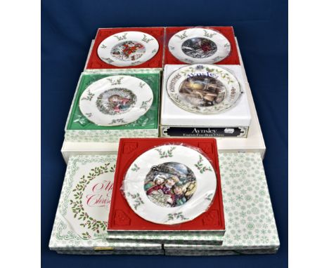 A collection of Christmas cabinet plates to include 8 by Royal Doulton, 4 by Royal Worcester and 1 by Aynsley, all boxed.  
