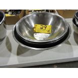 Stainless steel mixing bowls.