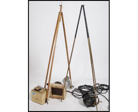 A collection of vintage photographic items to include a light box, tripods, shades and lights please see images.