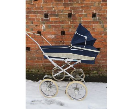 A WESTLING VINTAGE PRAM