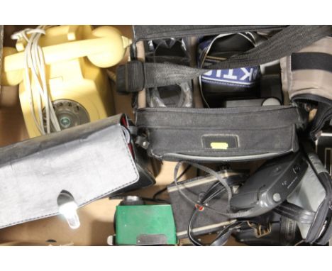 A TRAY OF COLLECTABLES TO INCLUDE A CHINON CINE CAMERA, VINTAGE TELEPHONE ETC