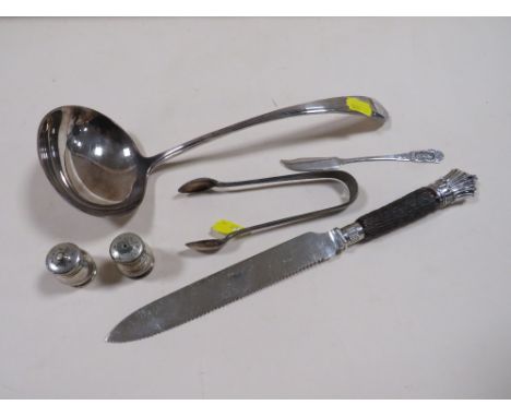 A MAPPIN &amp; WEBB SILVER PLATED LADLE TOGETHER WITH A HORN HANDLED CARVING KNIFE ETC