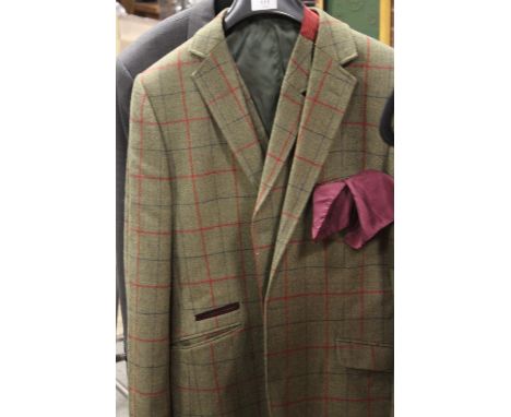 A BROOK TAVERNER TWEED WAISTCOAT AND JACKET SIZE 40R TOGETHER WITH A VINTAGE SKOPES SUIT