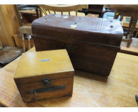 A VINTAGE TIN TRUNK TOGETHER WITH A CASED UNIVERSAL ELECTRICAL FAULT FINDER (2)
