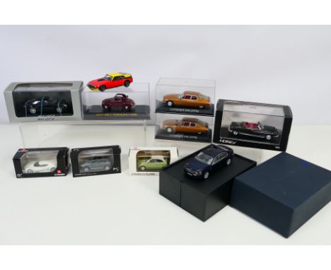 Norev - Minichamps - Jielge - A group of mostly boxed models including Citroen Pluriel, Citroen SM, 911 GT2, BMW 750 and othe