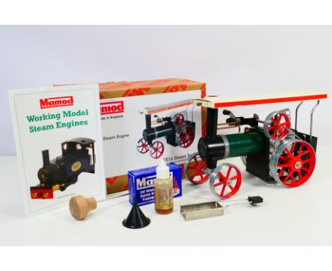 Mamod - A boxed 2012 dated Mamod TE1A Steam Tractor # C58. The model appears Mint and unused in its original box with instruc