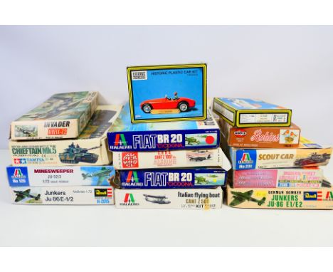 Super Model - Italeri - Airfix Revell - Others - A group of 14 boxed plastic model kits covering a variety of scales and genr