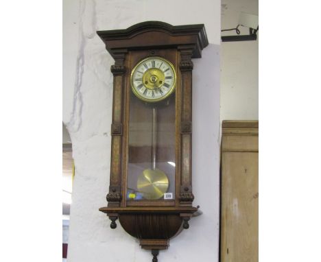 REGULATOR CLOCK, Edwardian clock in decorative architectural surround and gilt clock face