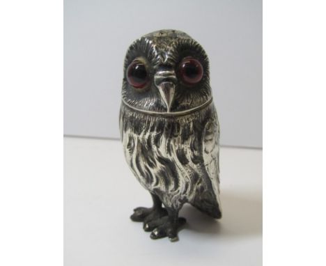 SILVER OWL PEPPERETTE, Victorian HM silver pepperette in form of owl with beaded eyes, indistinct marks