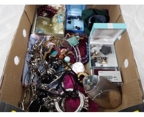 A collection of good quality lady's costume jewelry to include Honora necklaces, crystal necklaces, tie pins, belt buckle  an