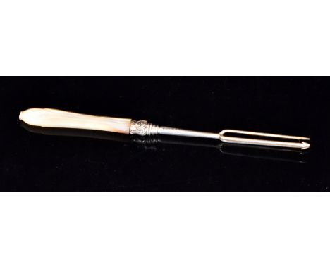 A Victorian hallmarked silver three pronged pickle fork with mother of pearl handle, length 21cm, Birmingham 1858 George Unit