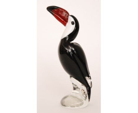 A late 20th Century glass model of a toucan, height 28cm