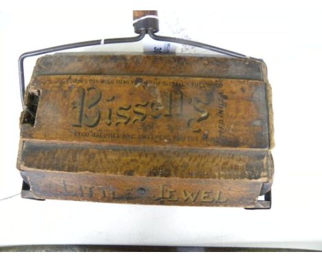 AN UNUSUAL EARLY 20TH CENTURY BISSEL'S CHILD'S TOY CARPET SWEEPER